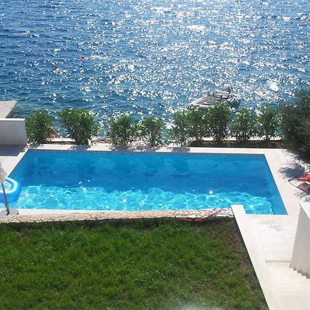 Apartments Niana With Heated Seawater Swimingpool Donji Okrug  Dış mekan fotoğraf