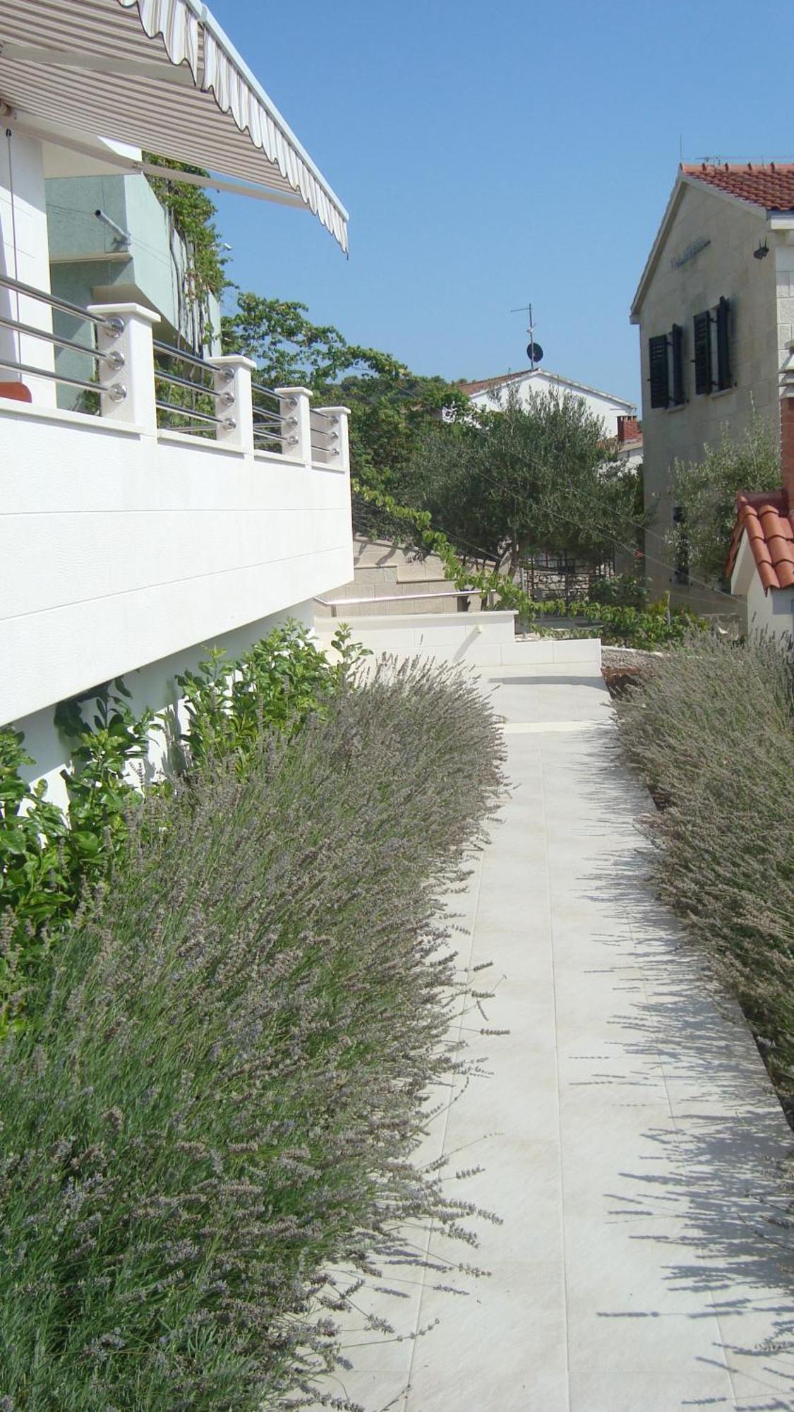 Apartments Niana With Heated Seawater Swimingpool Donji Okrug  Dış mekan fotoğraf