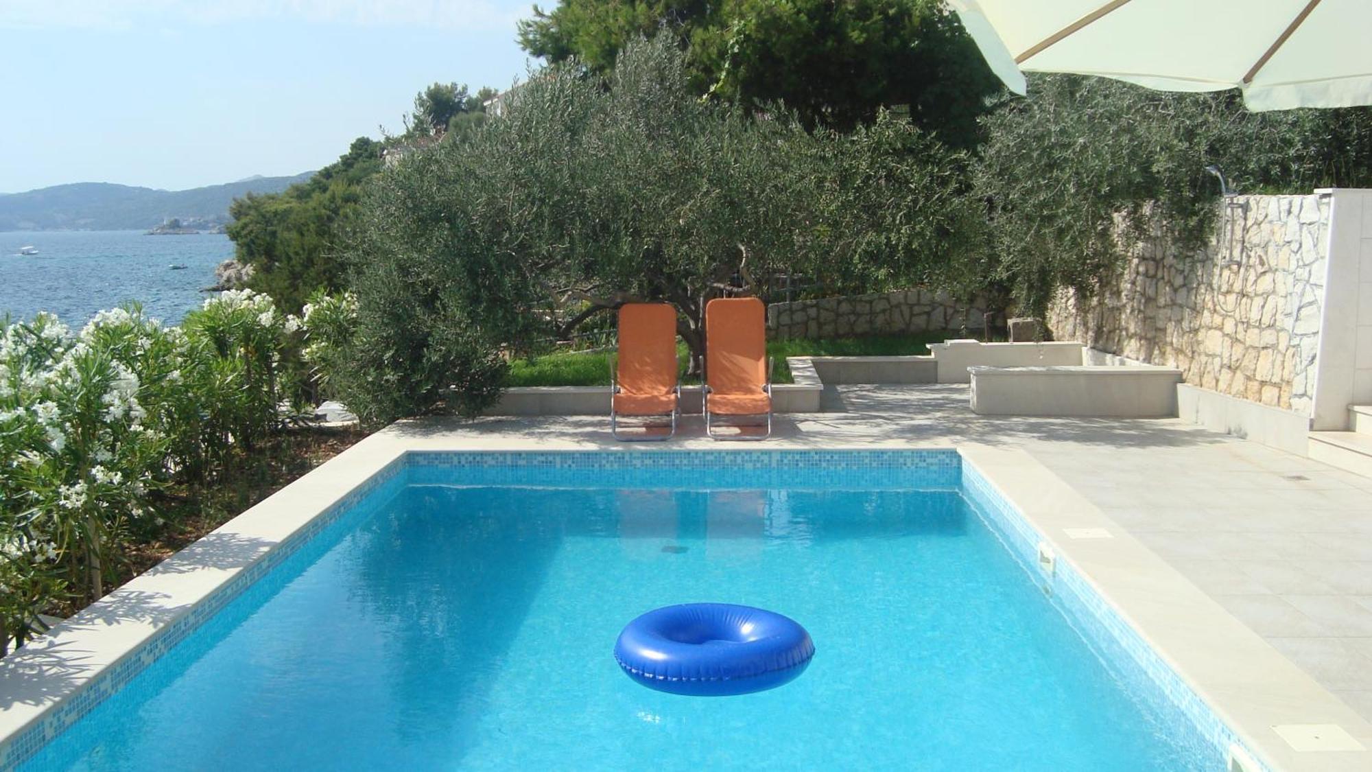 Apartments Niana With Heated Seawater Swimingpool Donji Okrug  Dış mekan fotoğraf