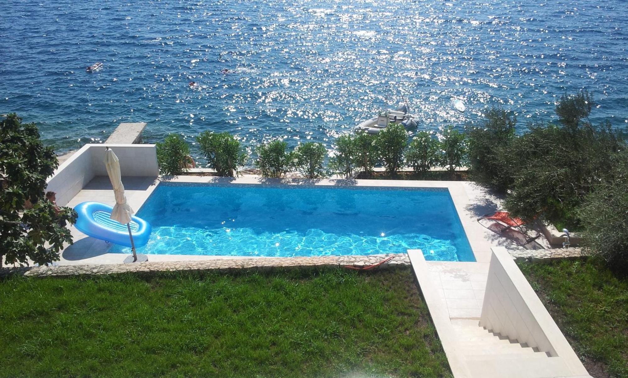 Apartments Niana With Heated Seawater Swimingpool Donji Okrug  Dış mekan fotoğraf