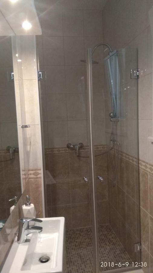 Apartments Niana With Heated Seawater Swimingpool Donji Okrug  Dış mekan fotoğraf